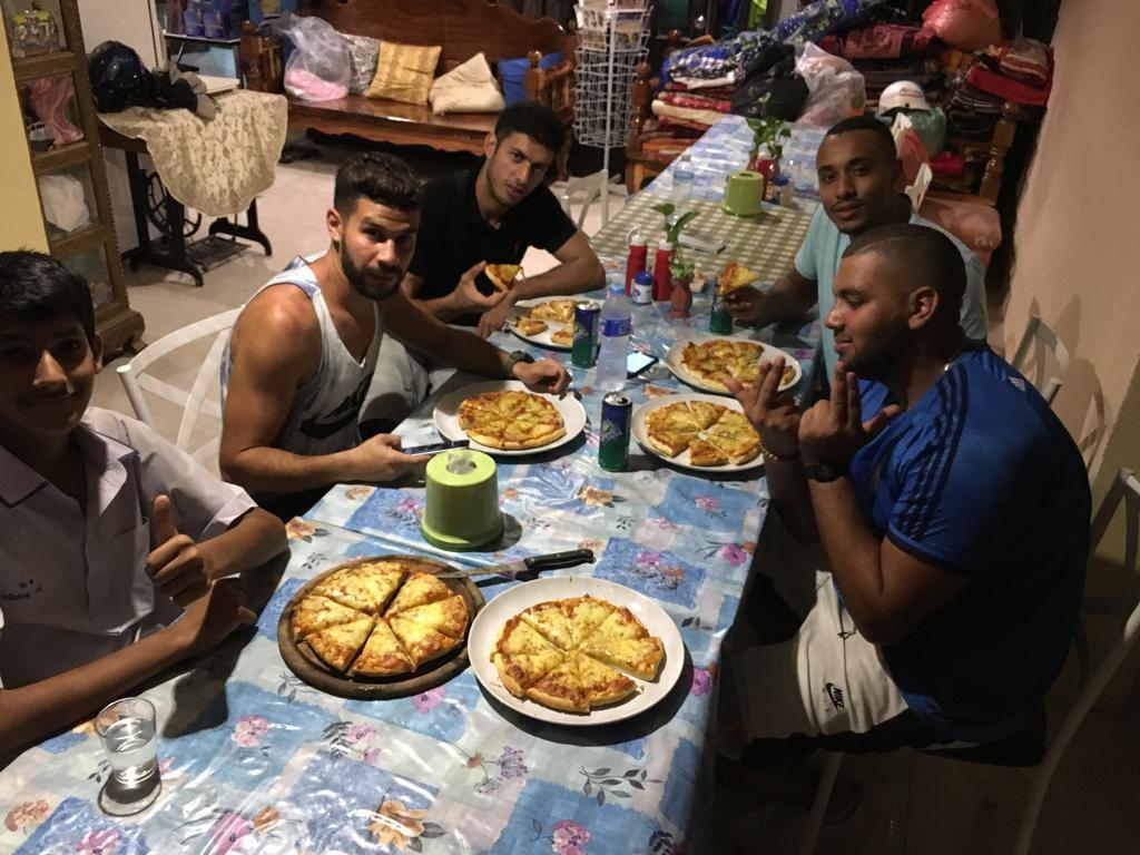 ホテル ゴールドシー ビーチ パトン エクステリア 写真